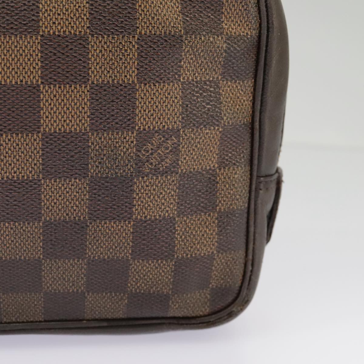 LOUIS VUITTON Damier Ebene Trousse Toilette 25 Clutch Bag N47624 LV Auth 98578