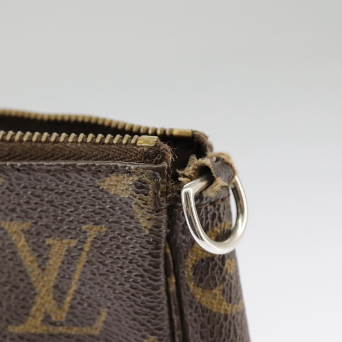 LOUIS VUITTON Monogram Pochette Accessoires Pouch M51980 LV Auth 98587