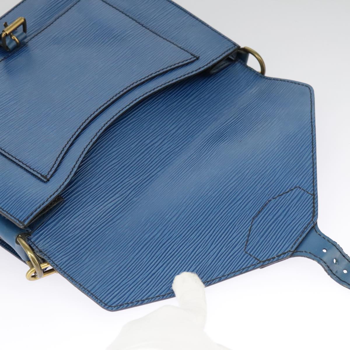 LOUIS VUITTON Epi Biface Clutch Bag Blue LV Auth 98605