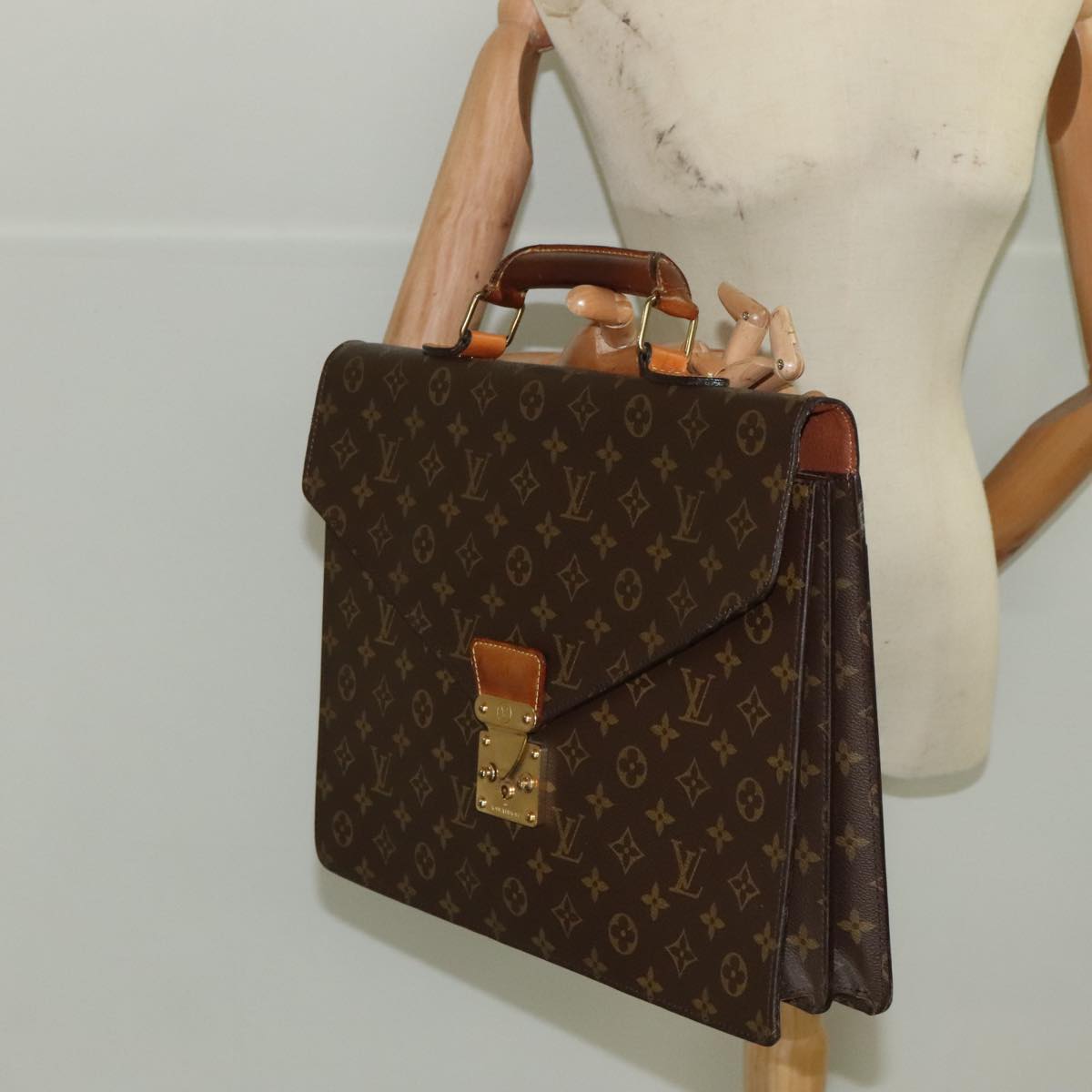 LOUIS VUITTON Monogram Serviette Conseiller Briefcase M53331 LV Auth 98633