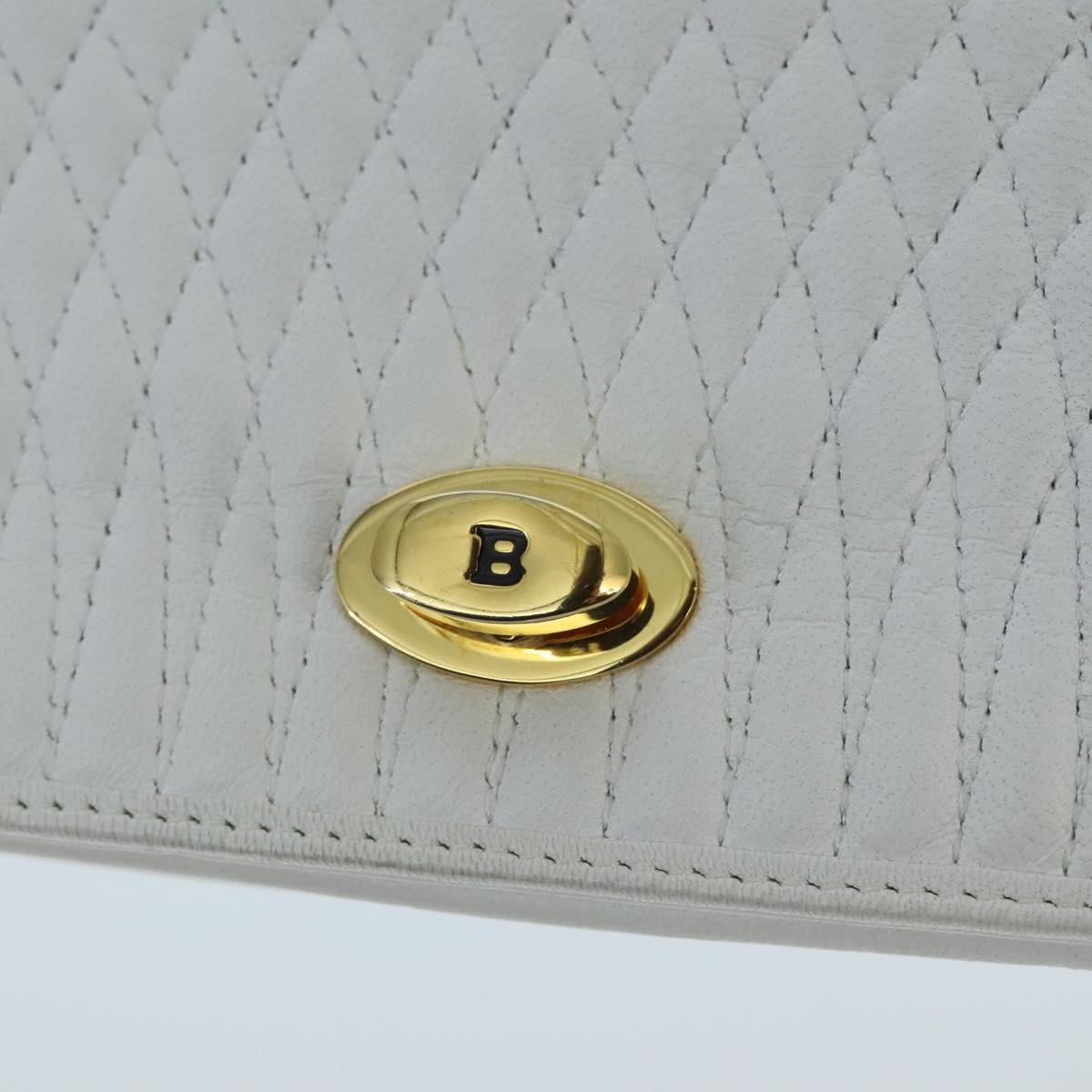 BALLY Chain Shoulder Bag Leather White Gold Auth 98661