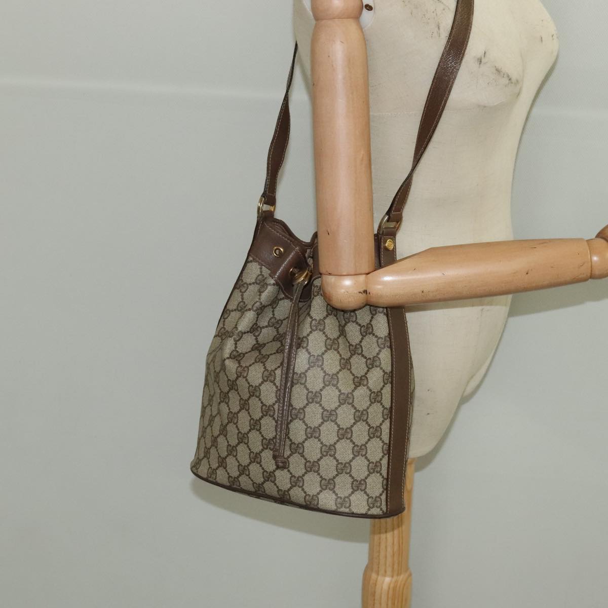 GUCCI GG Supreme Shoulder Bag PVC Beige Gold 001 115 Auth 98766