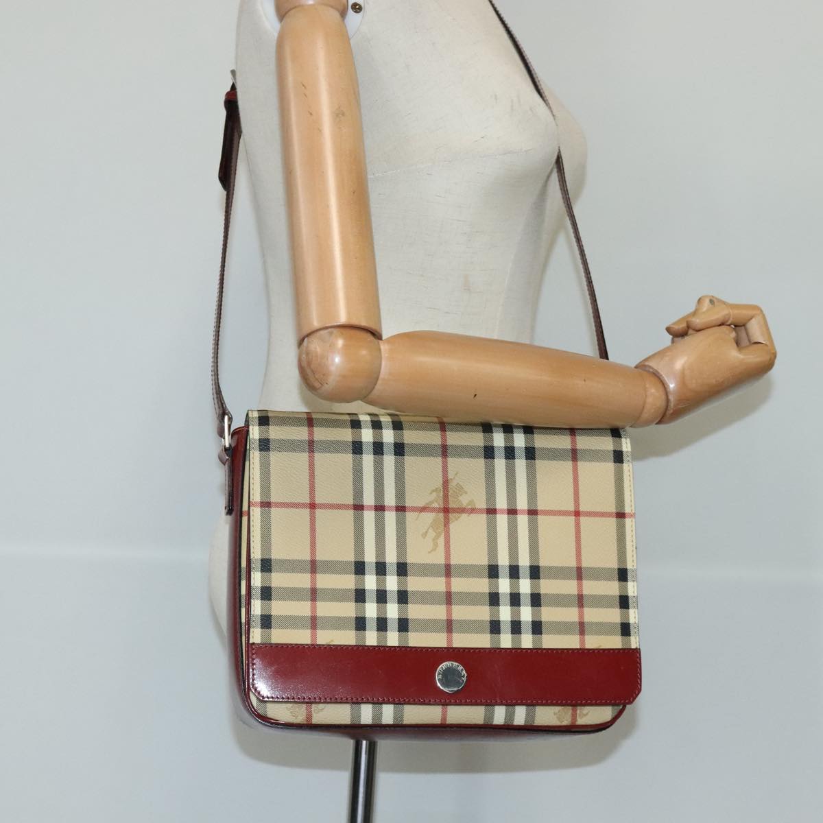 BURBERRY Nova Check Shoulder Bag PVC Leather Beige Red Auth 98779