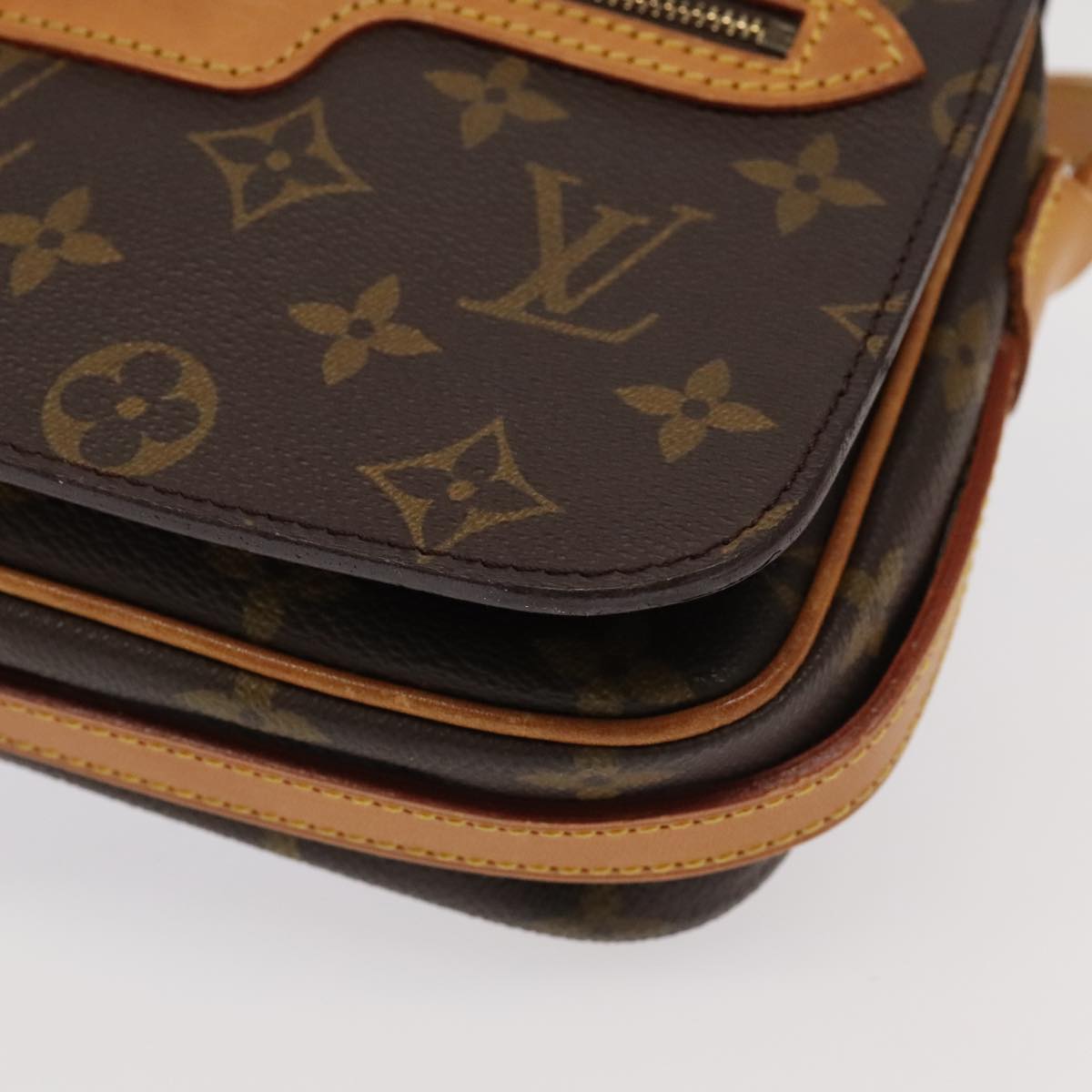 LOUIS VUITTON Monogram Saint Germain Shoulder Bag M51210 LV Auth 98871