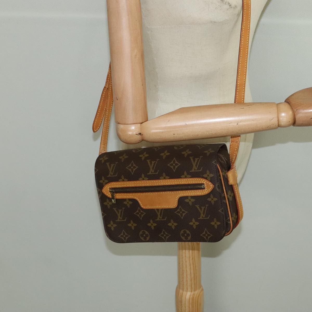 LOUIS VUITTON Monogram Saint Germain Shoulder Bag M51210 LV Auth 98871