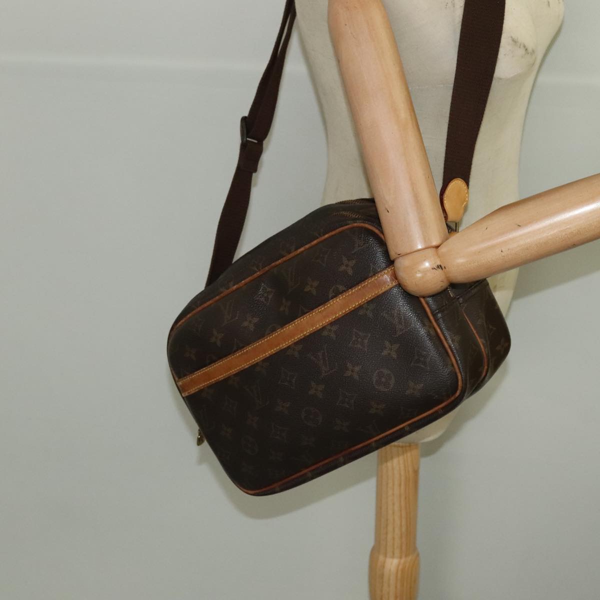 LOUIS VUITTON Monogram Reporter PM Shoulder Bag M45254 LV Auth 98890