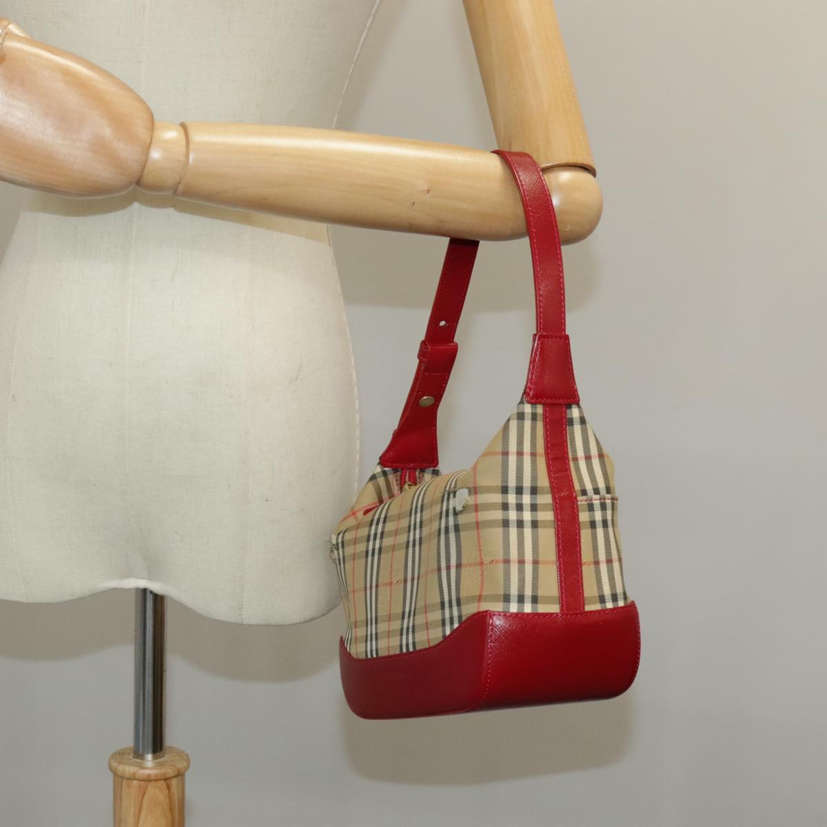 BURBERRY Nova Check Shoulder Bag Canvas Leather Beige Gold Red Auth 98900