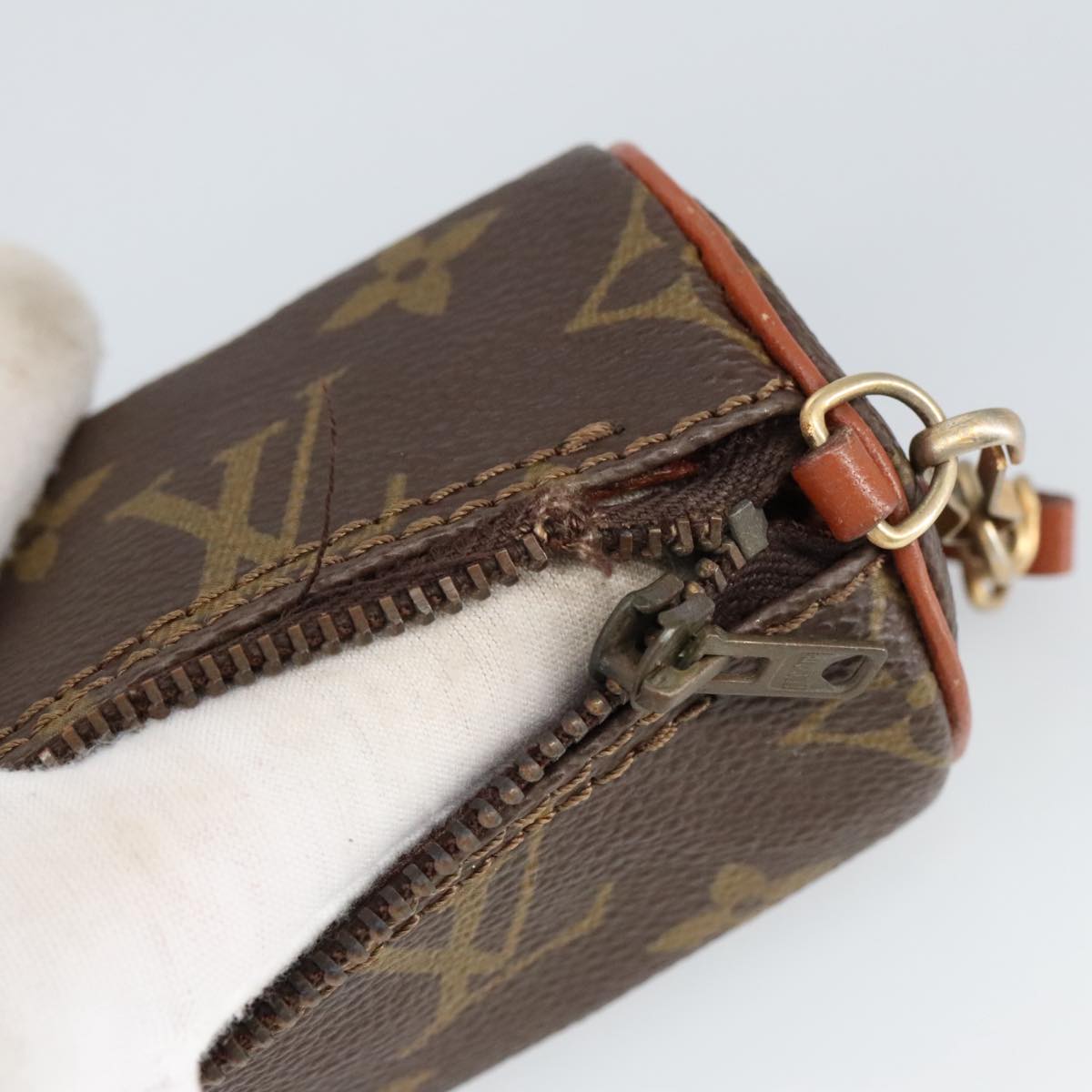 LOUIS VUITTON Monogram Papillon Pouch LV Auth 98978