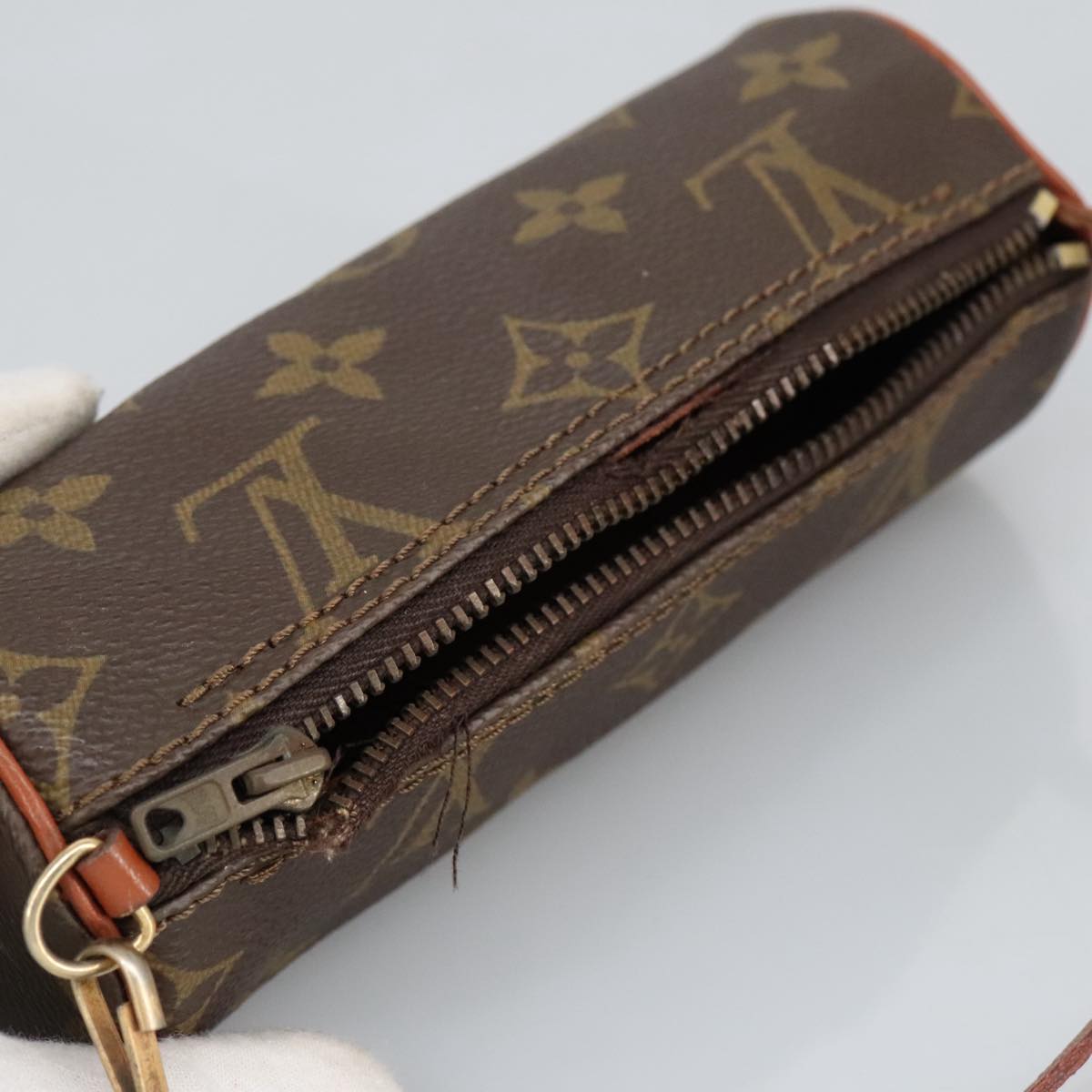 LOUIS VUITTON Monogram Papillon Pouch LV Auth 98978