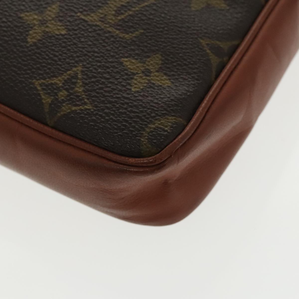 LOUIS VUITTON Monogram Pochette Sports Clutch Bag No.183 LV Auth 99003