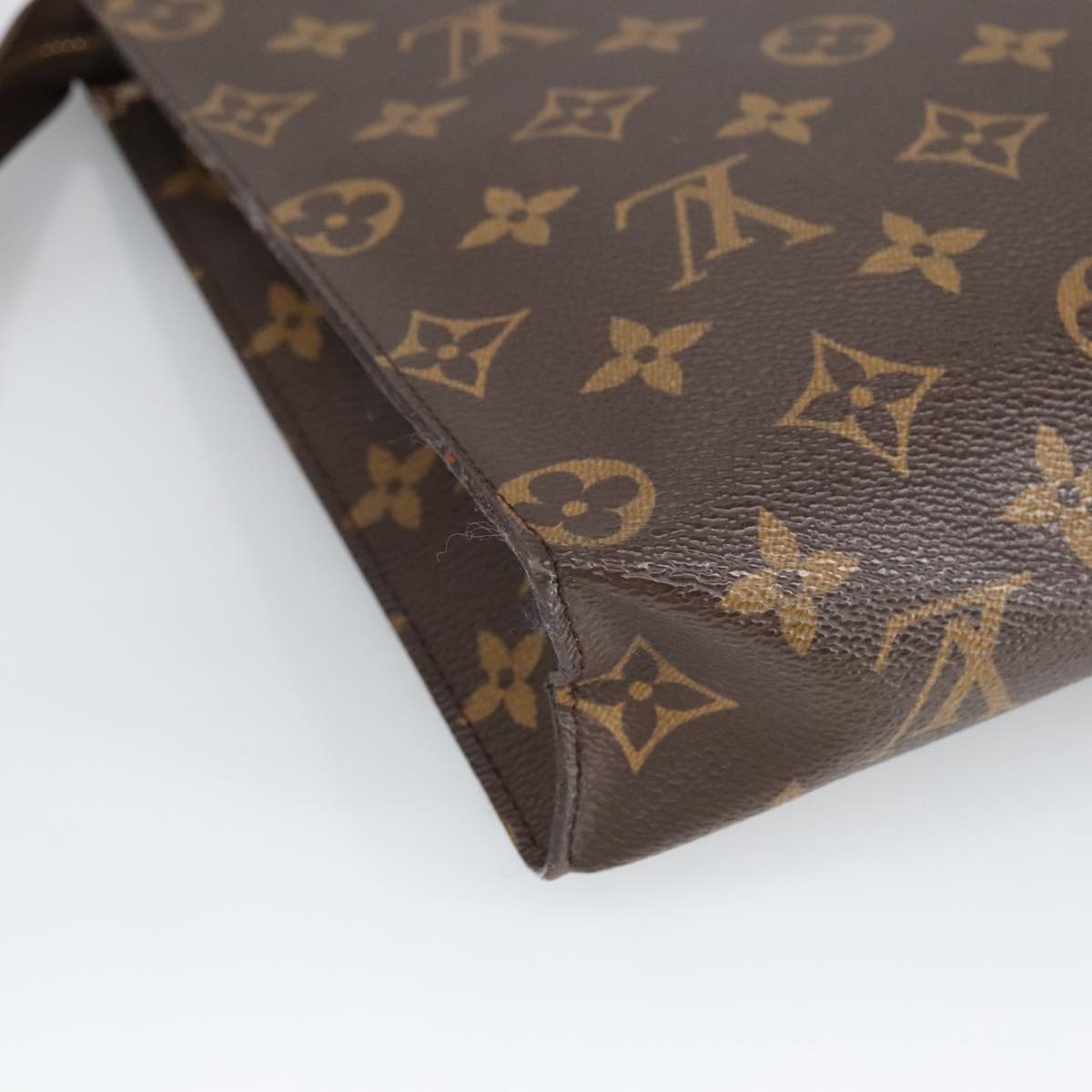 LOUIS VUITTON Monogram Poche Toilette 26 Pouch M47542 LV Auth 99011