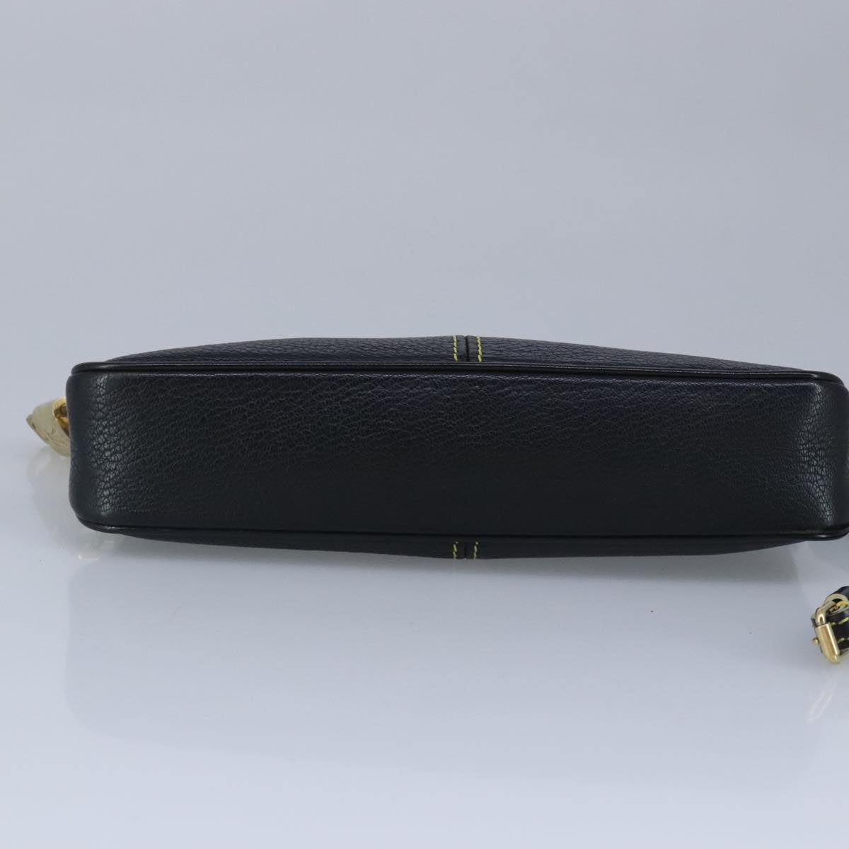 LOUIS VUITTON Suhari Lockit Clutch Bag Leather Black M95628 LV Auth 99122