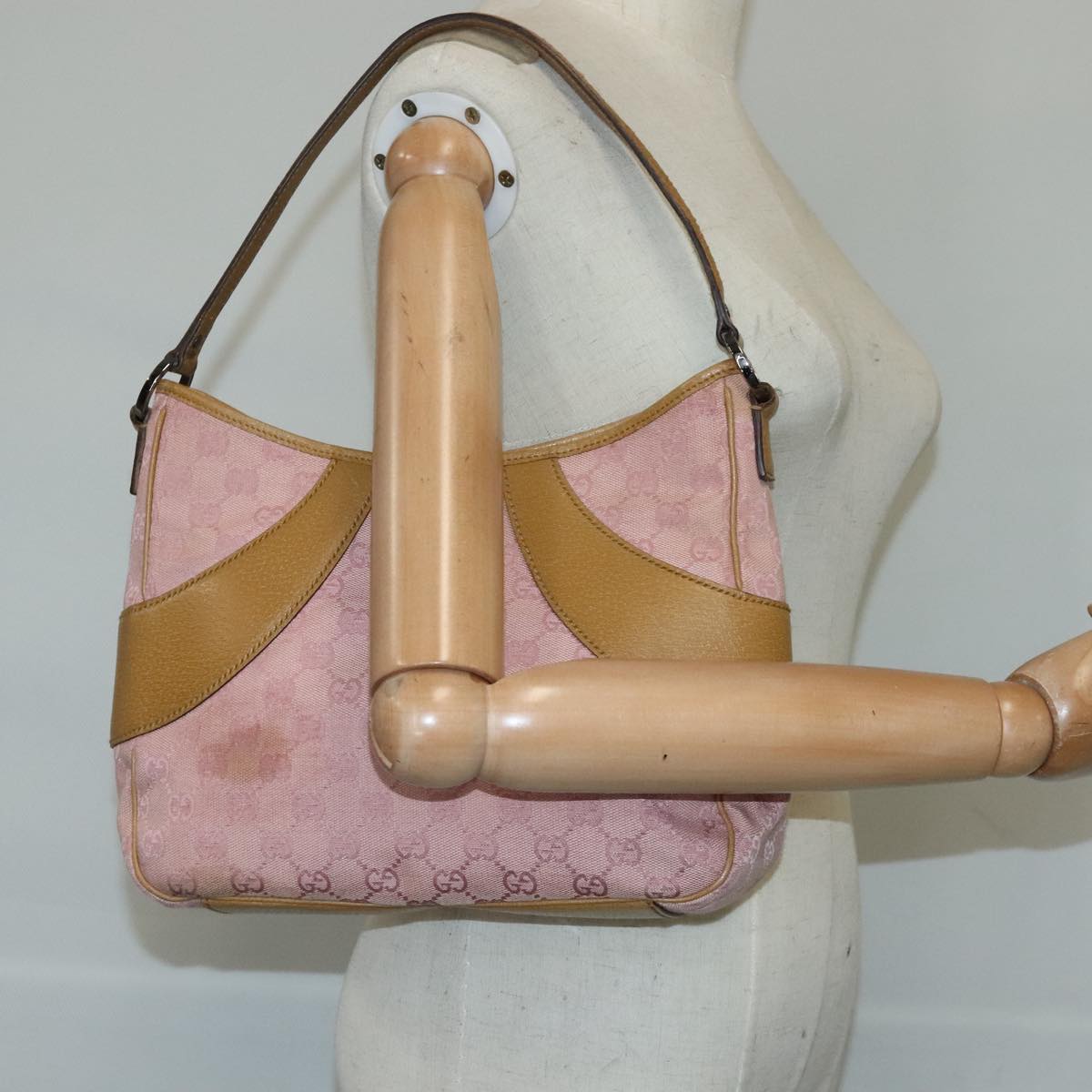 GUCCI GG Canvas Shoulder Bag Pink Beige 113012 Auth 99144