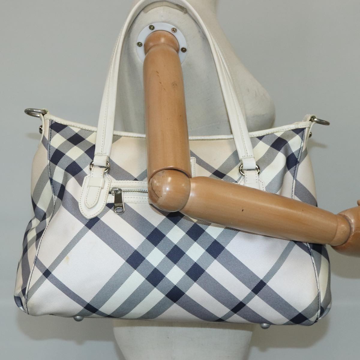 BURBERRY Nova Check Blue Label Tote Bag Canvas Leather White Navy Auth 99150