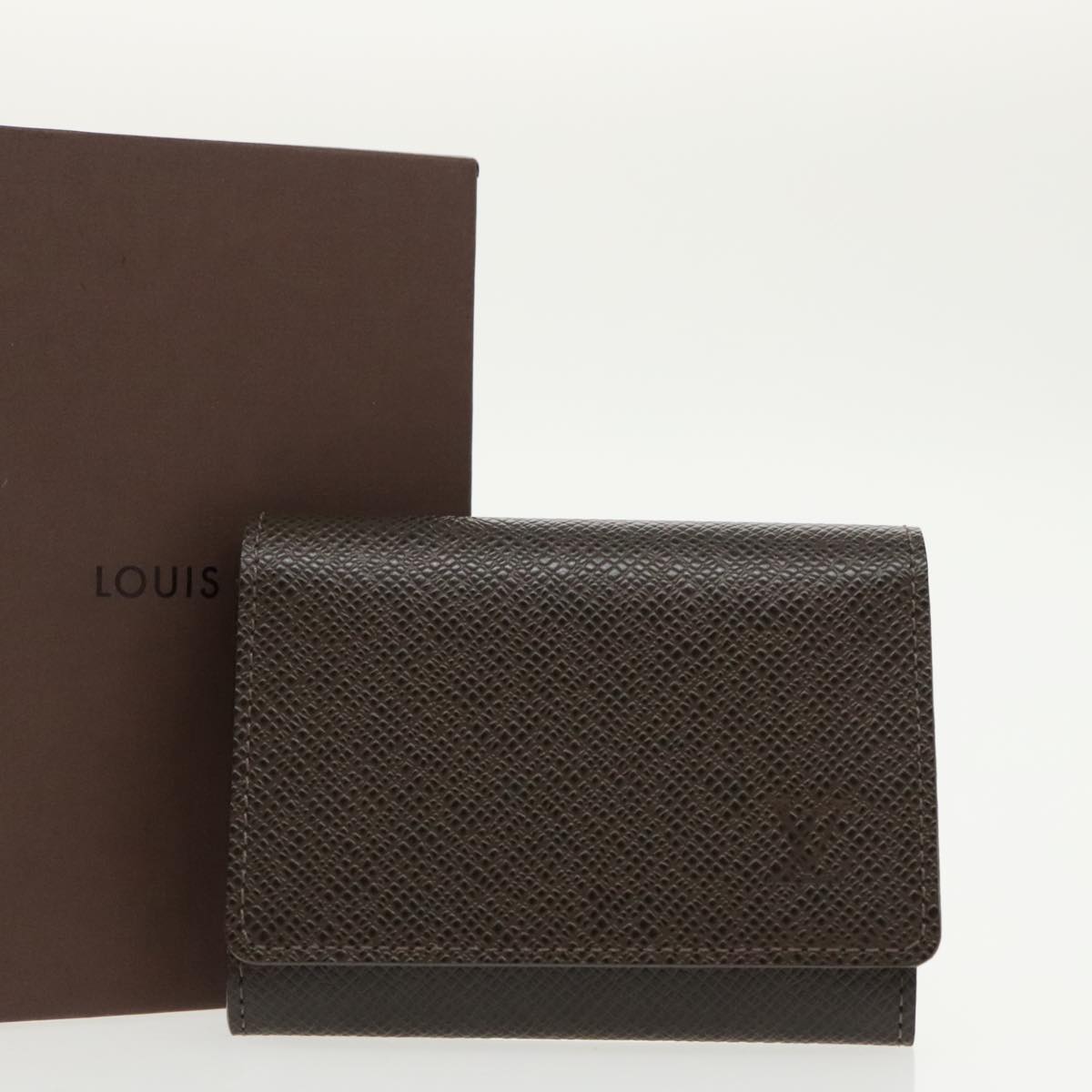 LOUIS VUITTON Taiga Envelope Carte De Visite Case Grizzly M30928 LV Auth 99226A