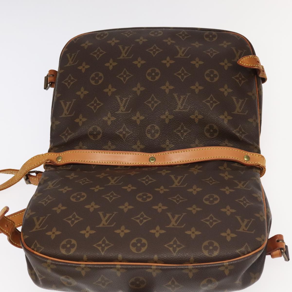 LOUIS VUITTON Monogram Saumur 30 Shoulder Bag M42256 LV Auth 99273