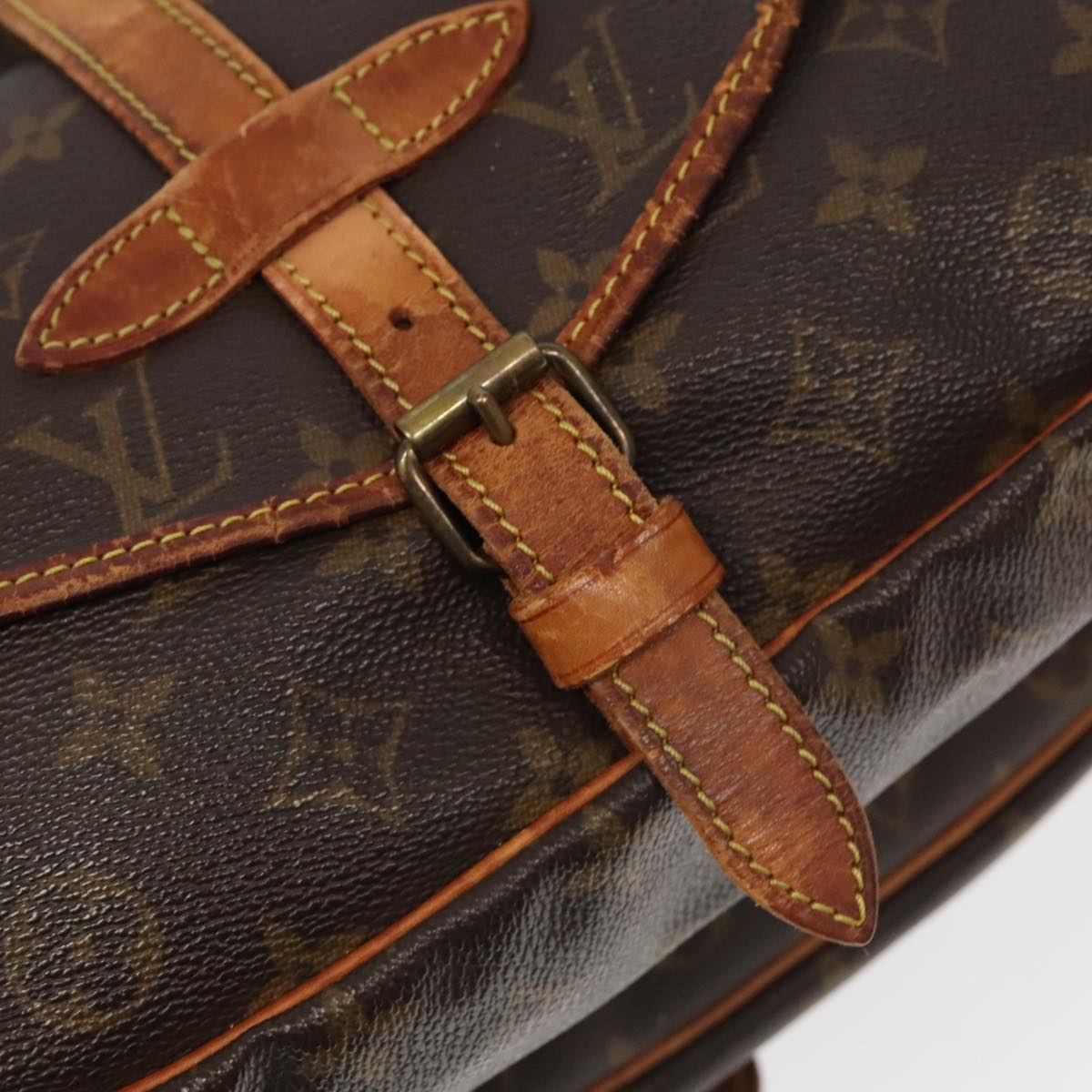 LOUIS VUITTON Monogram Saumur 30 Shoulder Bag M42256 LV Auth 99273