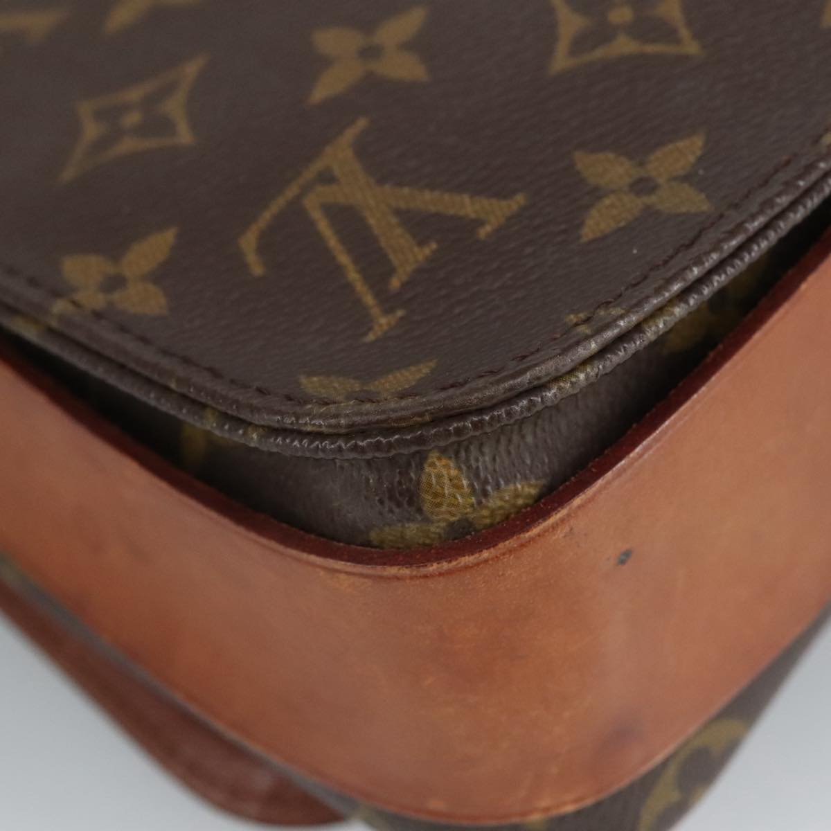 LOUIS VUITTON Monogram Cartouchiere MM Shoulder Bag M51253 LV Auth 99280