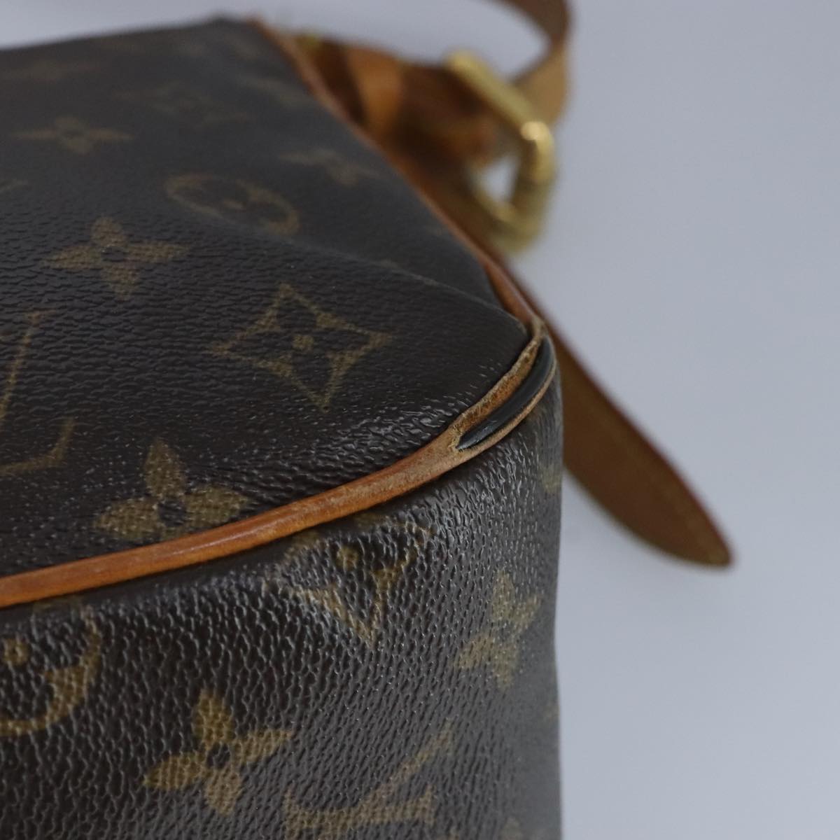 LOUIS VUITTON Monogram Hudson GM Shoulder Bag M40045 LV Auth 99282