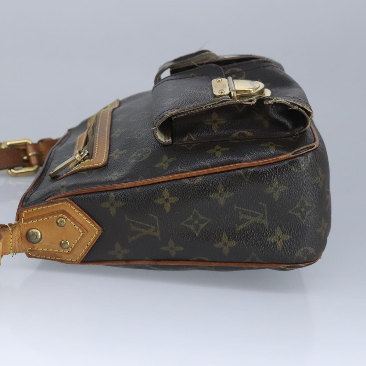 LOUIS VUITTON Monogram Hudson GM Shoulder Bag M40045 LV Auth 99282