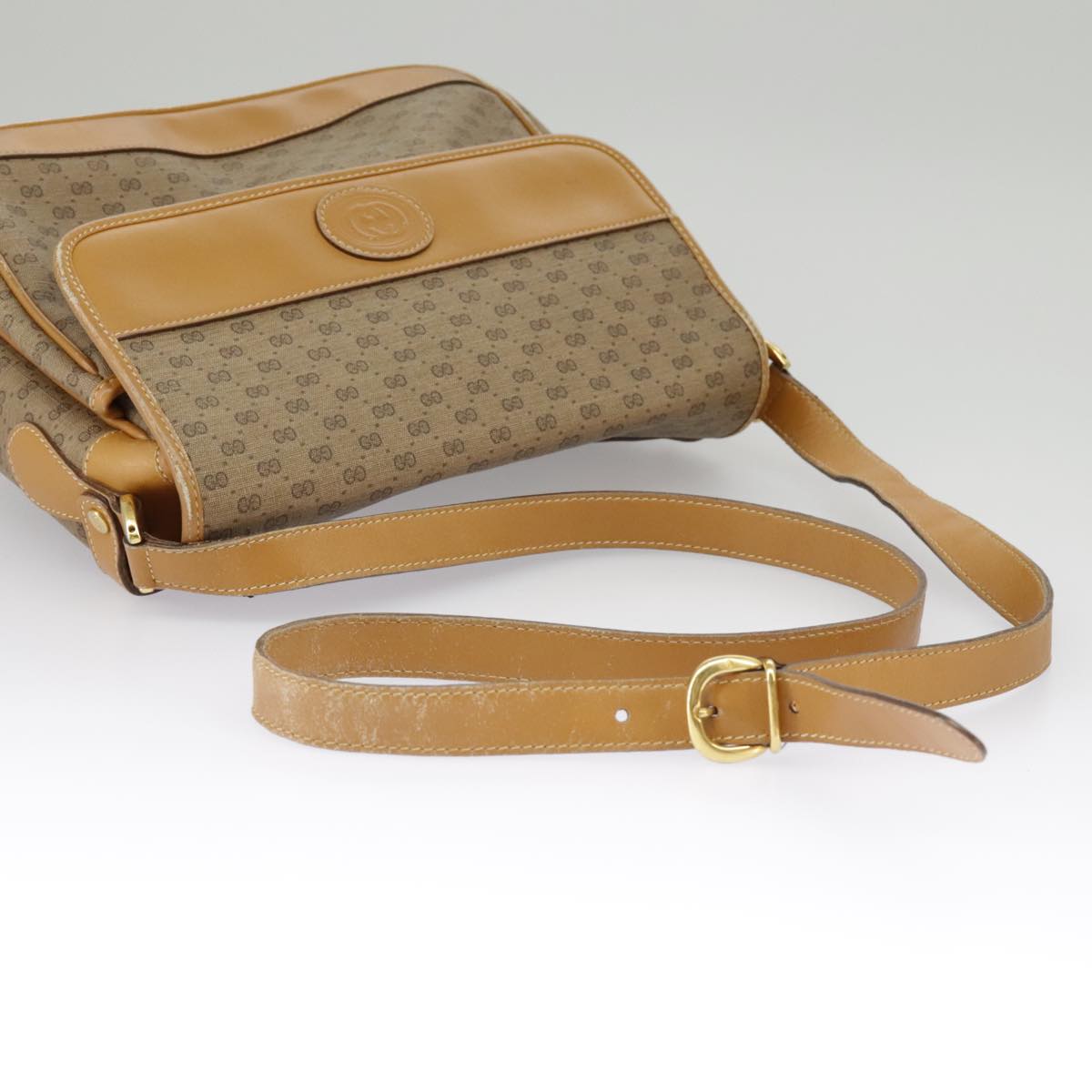 GUCCI Micro GG Supreme Shoulder Bag PVC Beige Gold Auth 99301