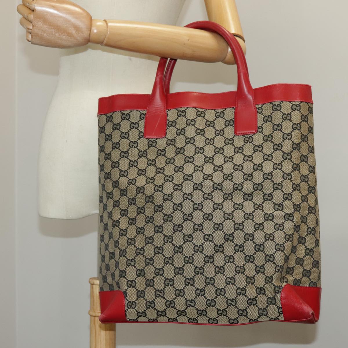 GUCCI GG Canvas Hand Bag Beige Gold Red 002 1121 1669 Auth 99321