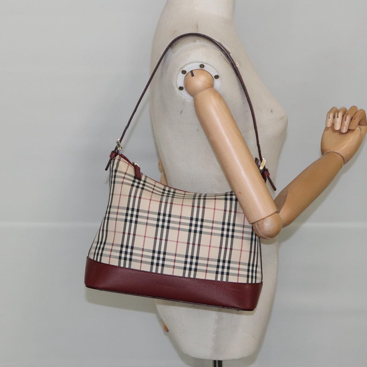 BURBERRY Nova Check Shoulder Bag Canvas Beige Auth 99336