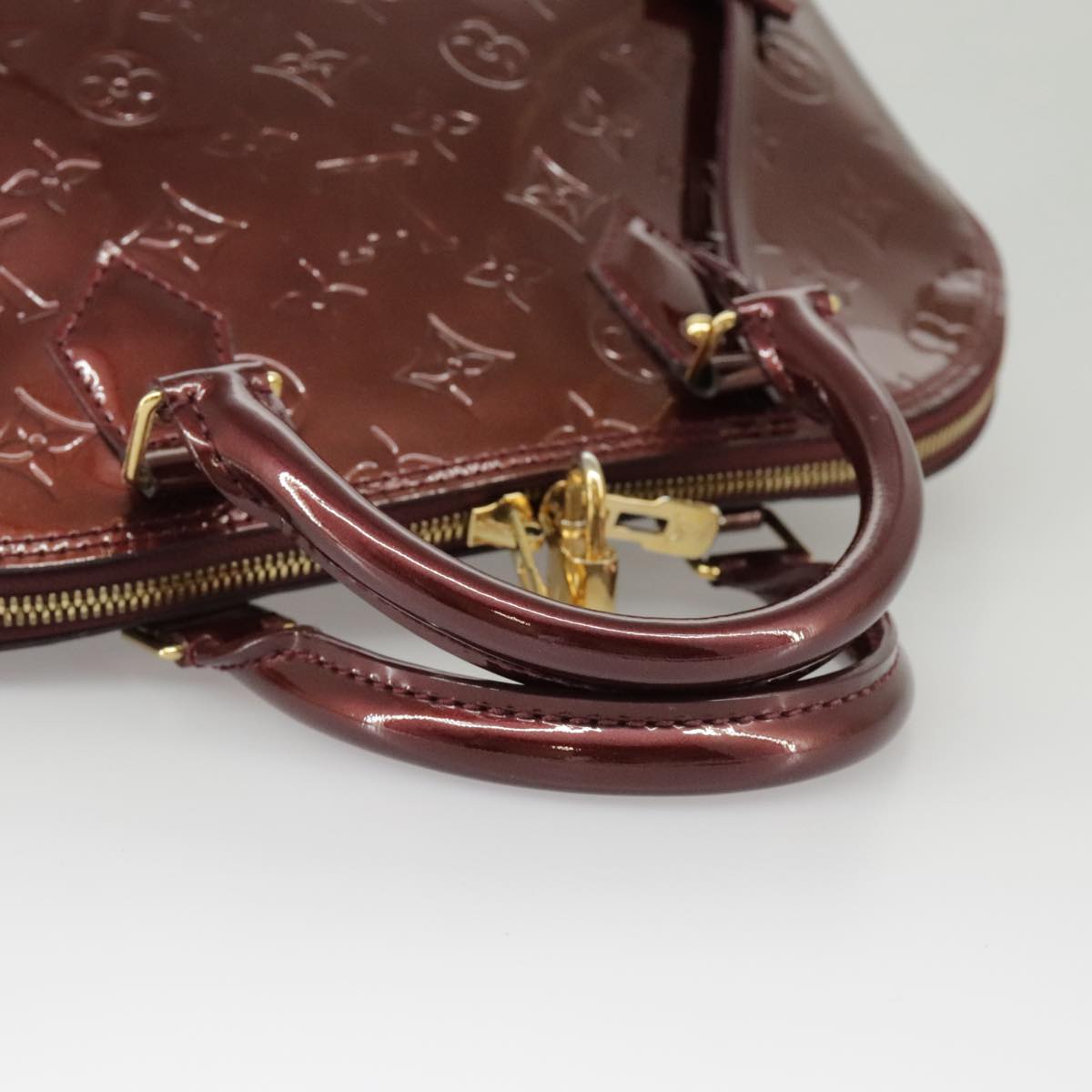 LOUIS VUITTON Monogram Vernis Alma PM Hand Bag Rouge Favist M91691 LV Auth 99371