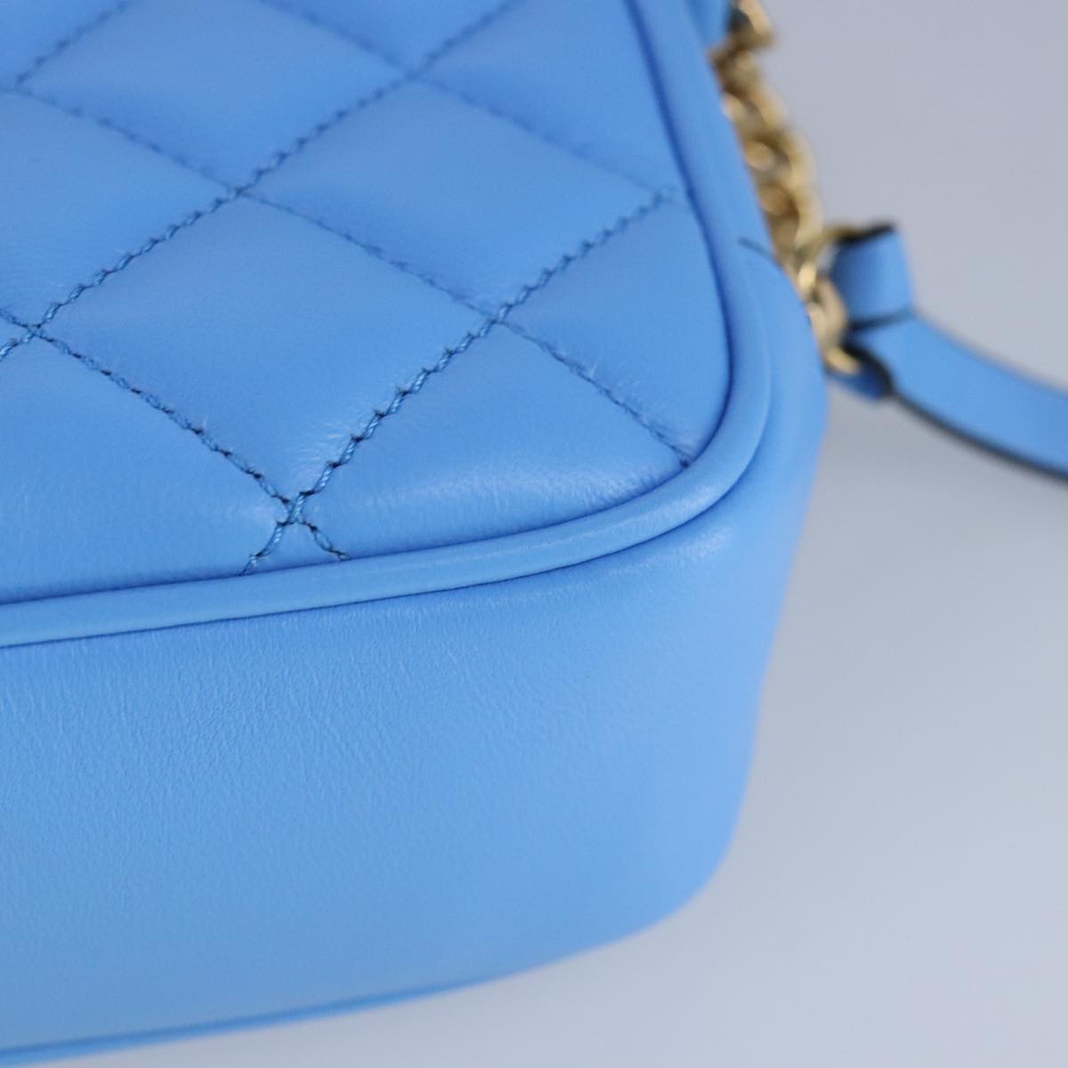 VERSACE Chain Shoulder Bag Leather Light Blue Gold Auth 99391