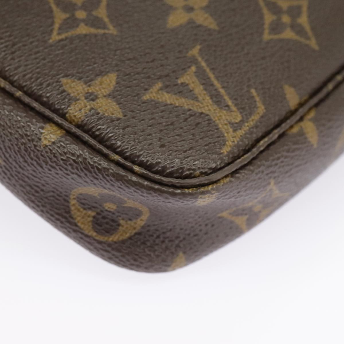 LOUIS VUITTON Monogram Pochette Accessoires Pouch M51980 LV Auth 99401