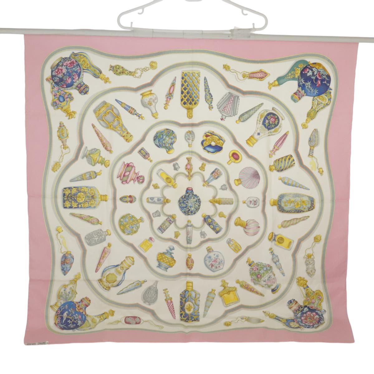 HERMES Carre 90 Scarf ""Pourvu qu'on ait l'ivresse..."" Silk Pink Auth 99503 - 0