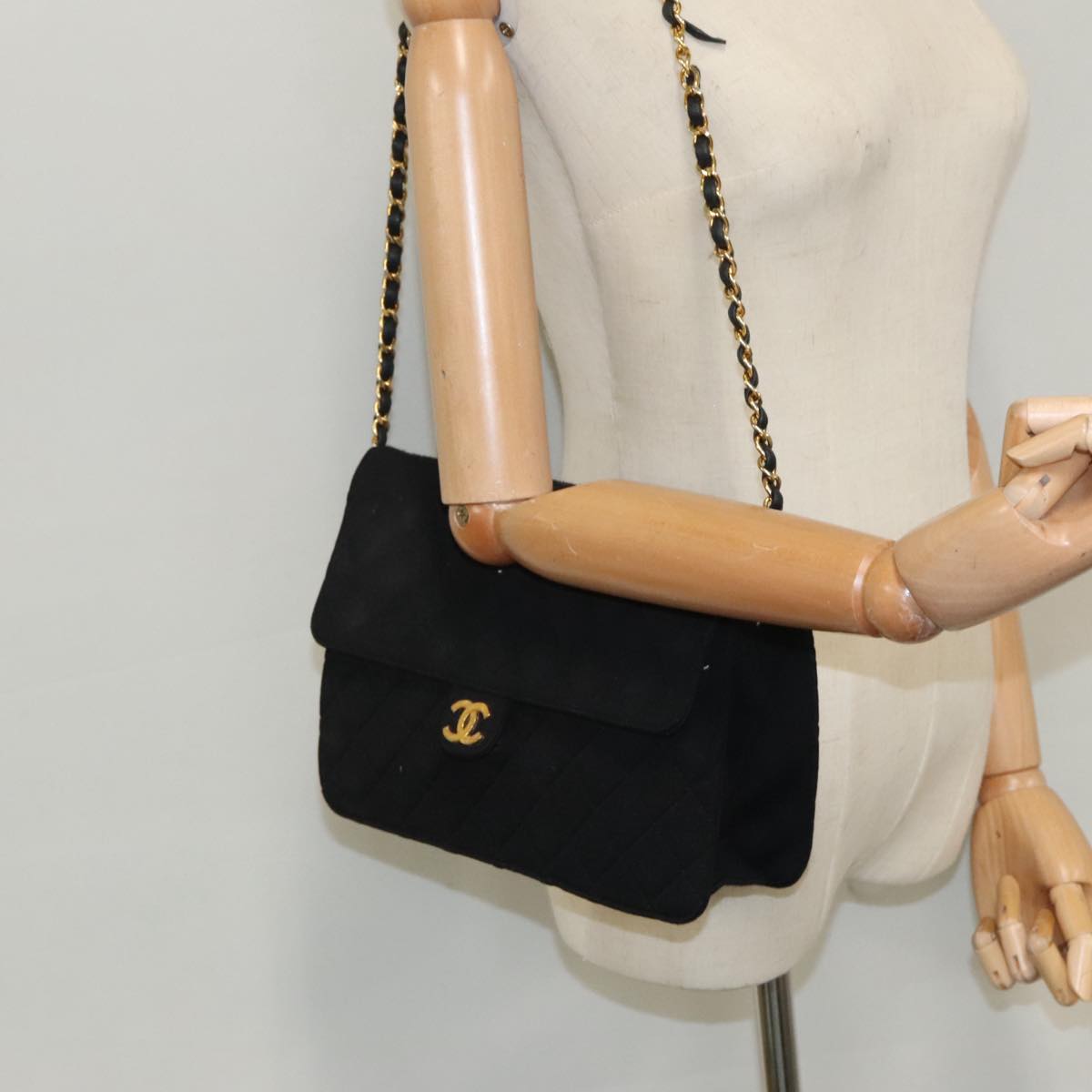 CHANEL Matelasse Chain Shoulder Bag Cotton Black Gold CC Auth 99531