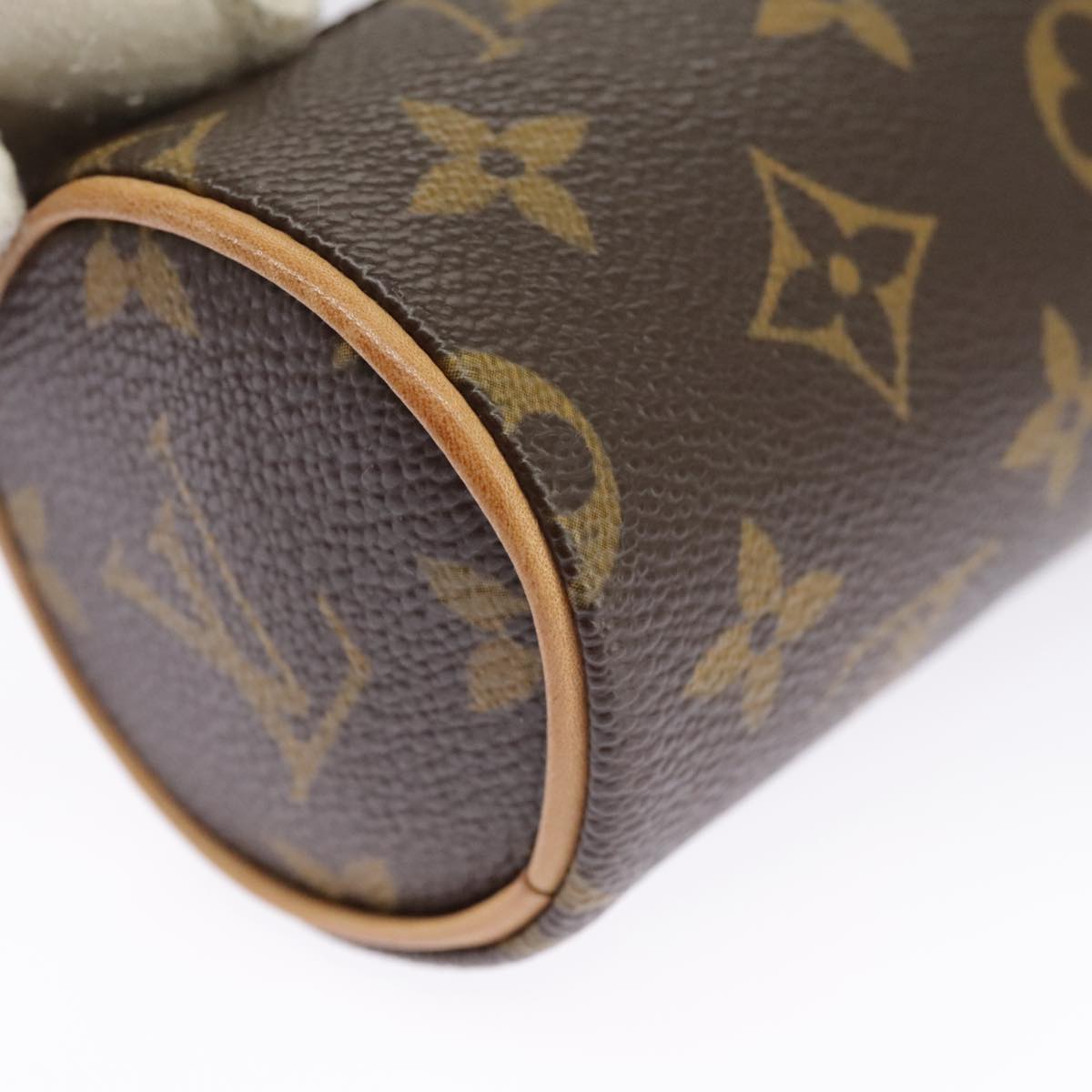 LOUIS VUITTON Monogram Papillon Pouch LV Auth 99629