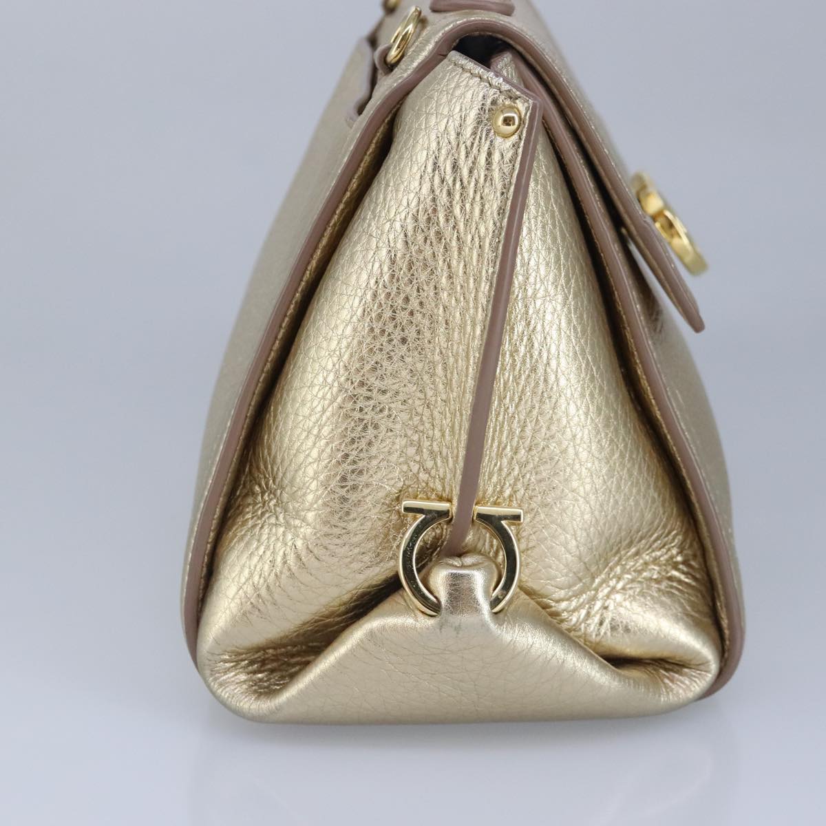 Salvatore Ferragamo Gancini Sofia Hand Bag Leather 2way Gold Auth 99671