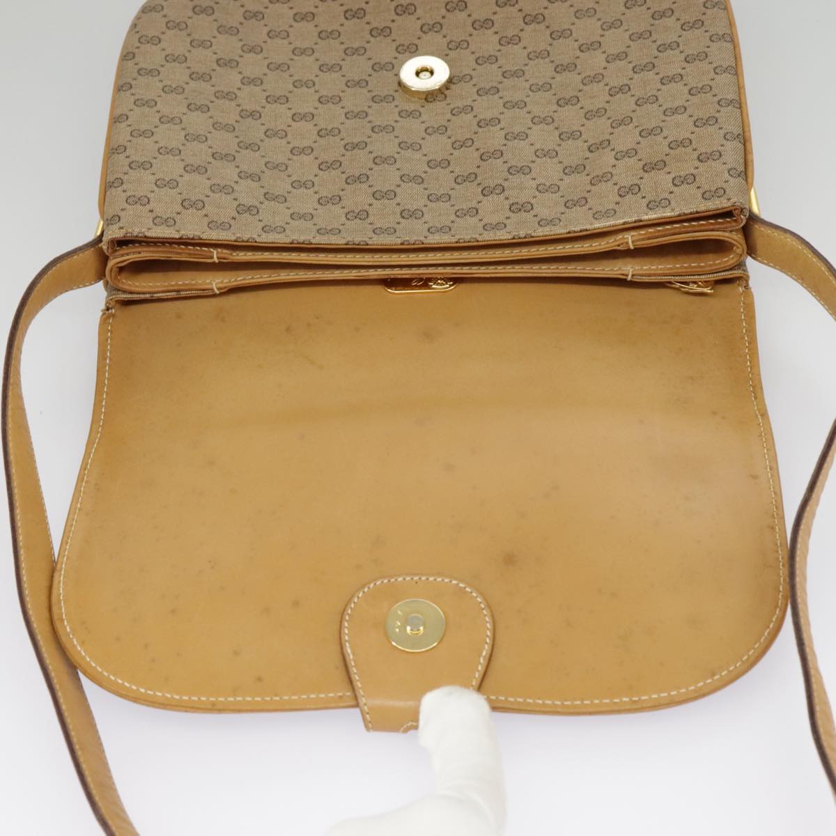 GUCCI Micro GG Supreme Shoulder Bag PVC Beige Gold Auth 99672