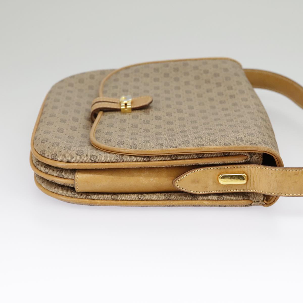 GUCCI Micro GG Supreme Shoulder Bag PVC Beige Gold Auth 99672