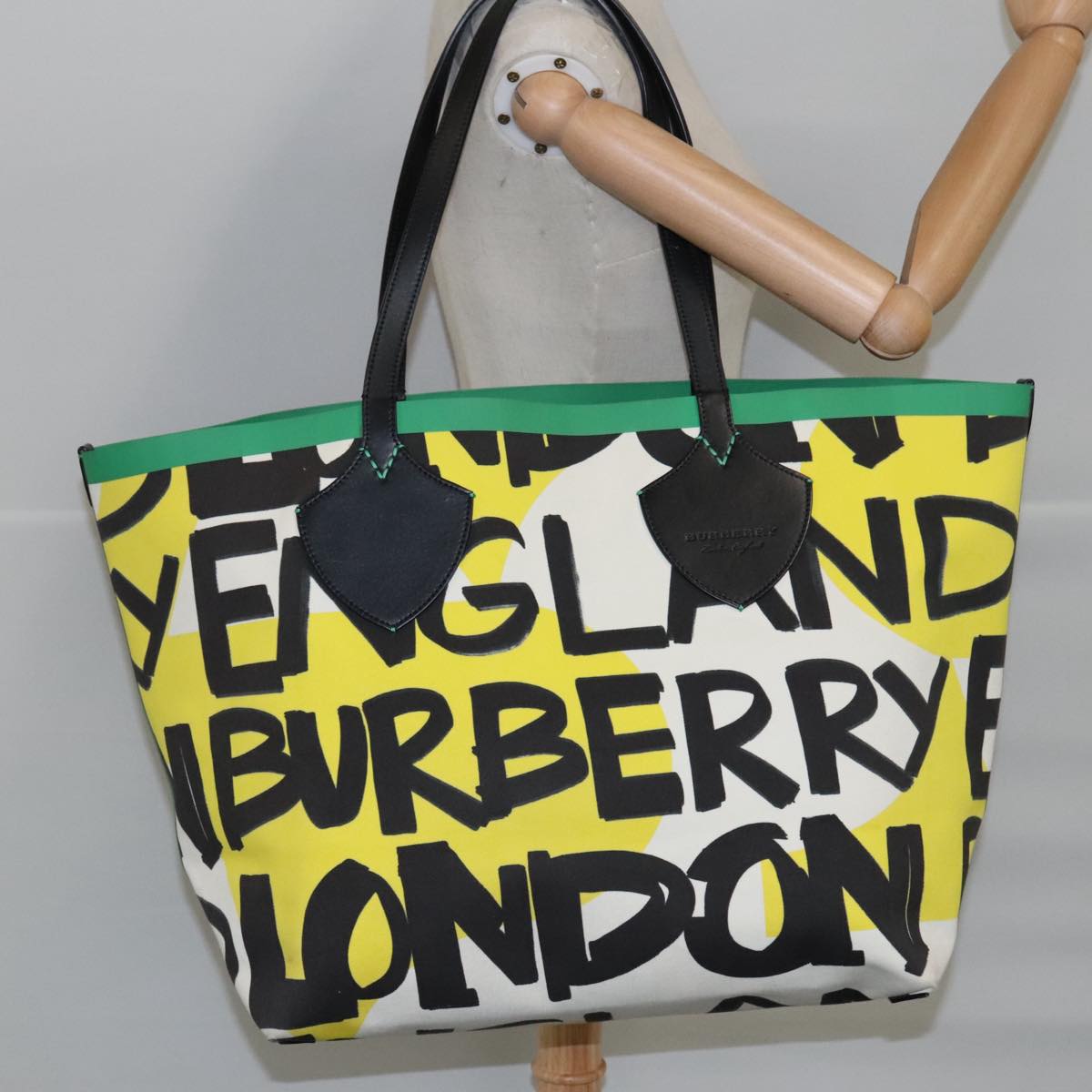 BURBERRY Graffiti Tote Bag Canvas Multicolor Auth 99692