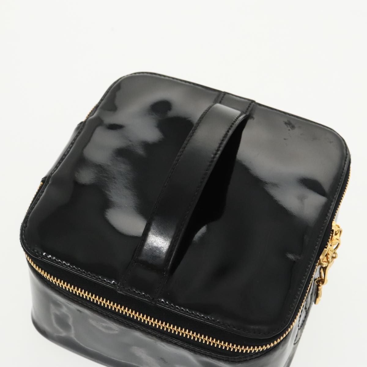 CHANEL Vanity Cosmetic Pouch Patent leather Black Gold CC Auth 99706