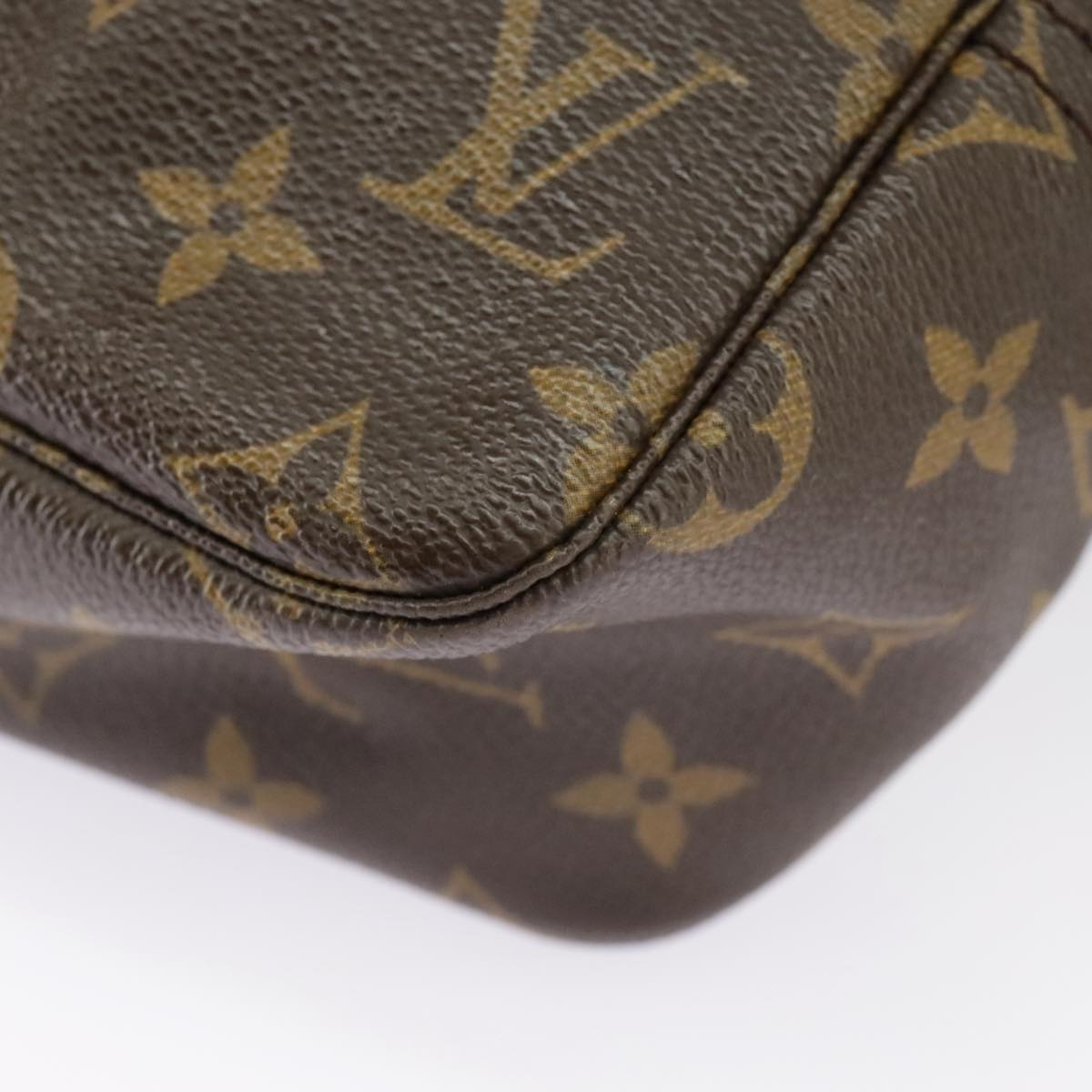 LOUIS VUITTON Monogram Trousse Toilette 28 Clutch Bag M47522 LV Auth 99719