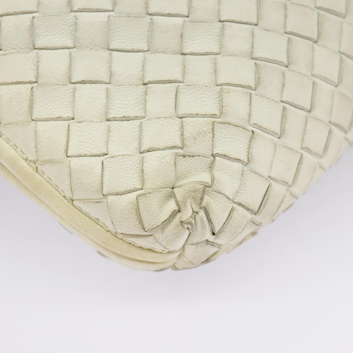 BOTTEGA VENETA INTRECCIATO Shoulder Bag Leather White Auth 99728