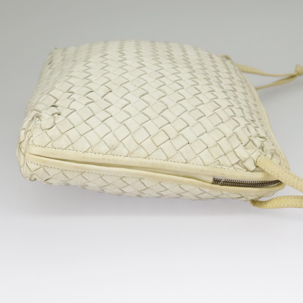 BOTTEGA VENETA INTRECCIATO Shoulder Bag Leather White Auth 99728