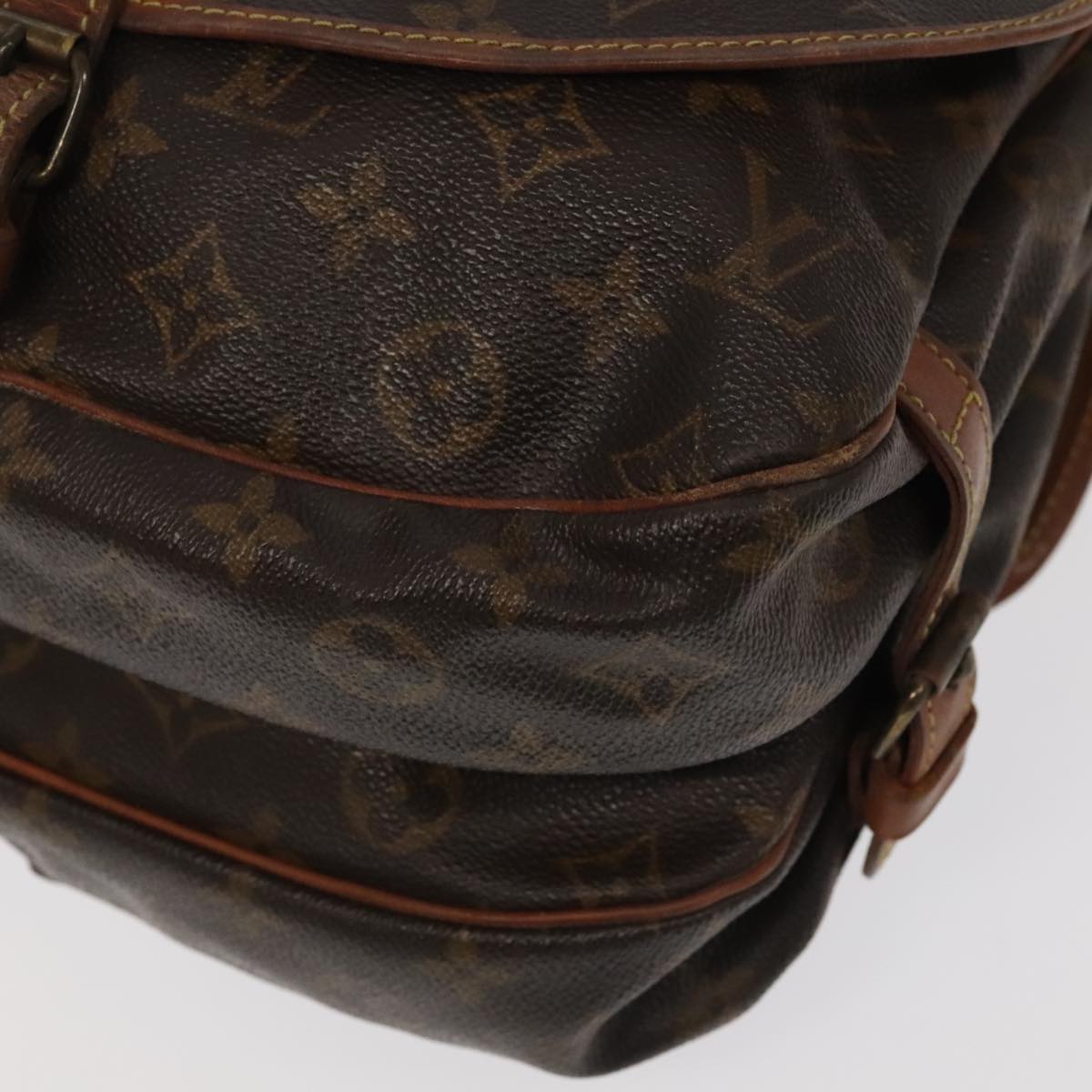 LOUIS VUITTON Monogram Saumur 30 Shoulder Bag M42256 LV Auth 99734