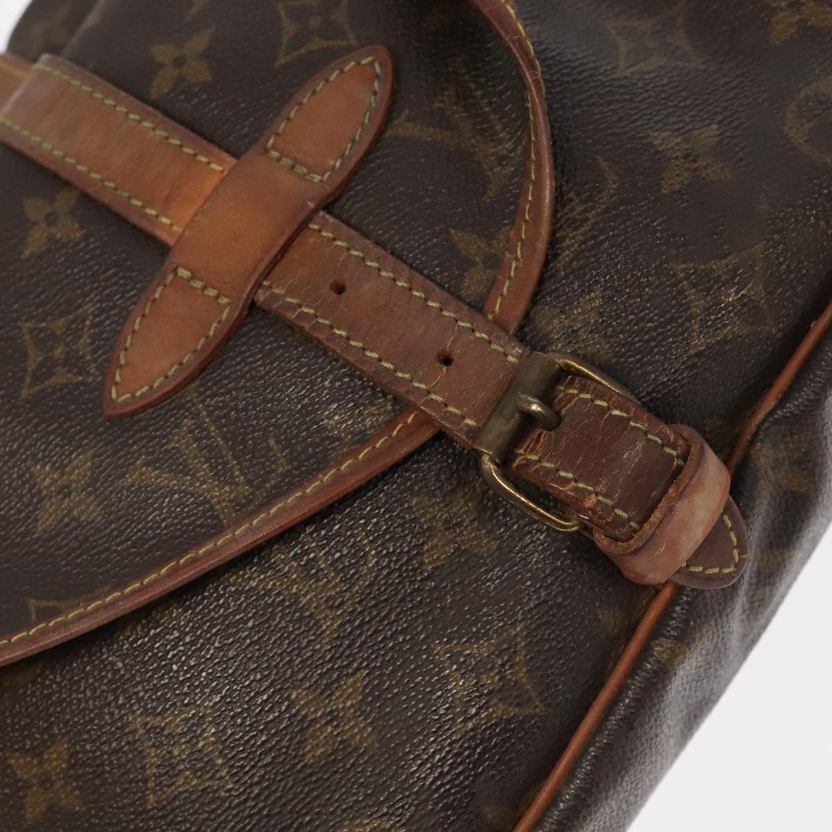 LOUIS VUITTON Monogram Saumur 30 Shoulder Bag M42256 LV Auth 99734