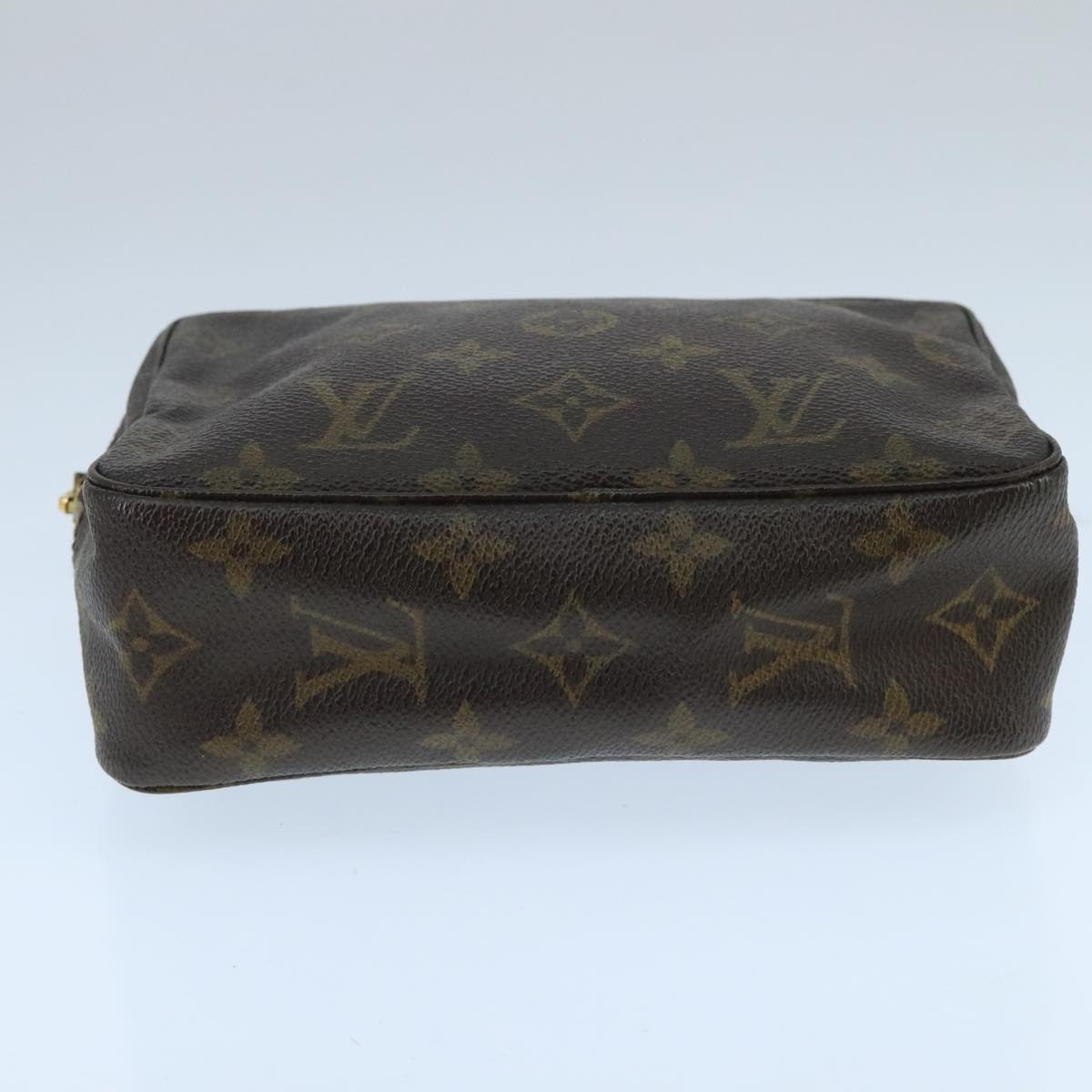 LOUIS VUITTON Monogram Trousse Toilette 18 Pouch M47526 LV Auth 99776