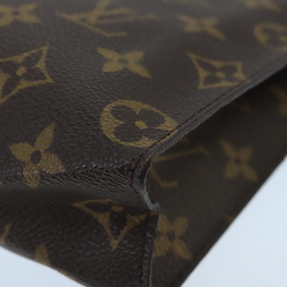 LOUIS VUITTON Monogram Poche Toilette 26 Pouch M47542 LV Auth 99783