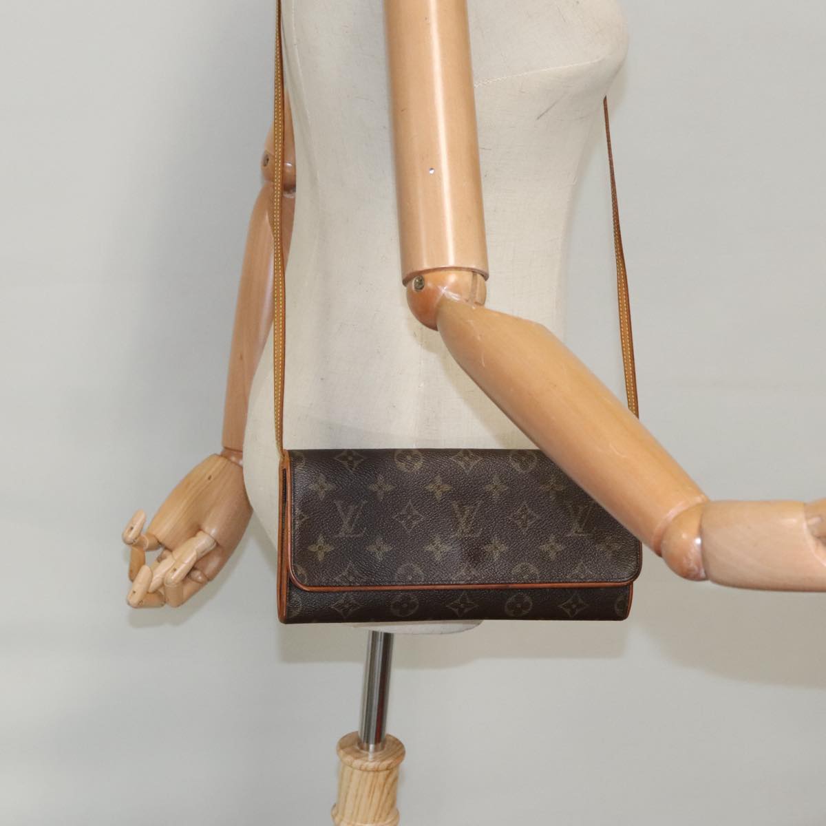 LOUIS VUITTON Monogram Pochette Twin GM Shoulder Bag M51852 LV Auth 99898