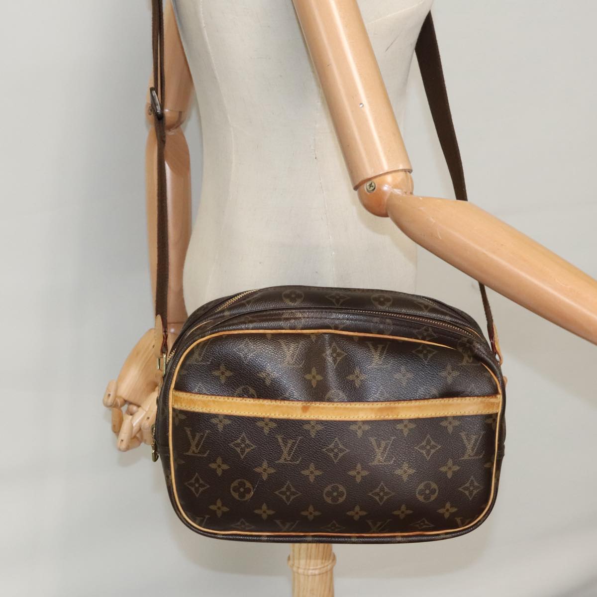 LOUIS VUITTON Monogram Reporter PM Shoulder Bag M45254 LV Auth 99913