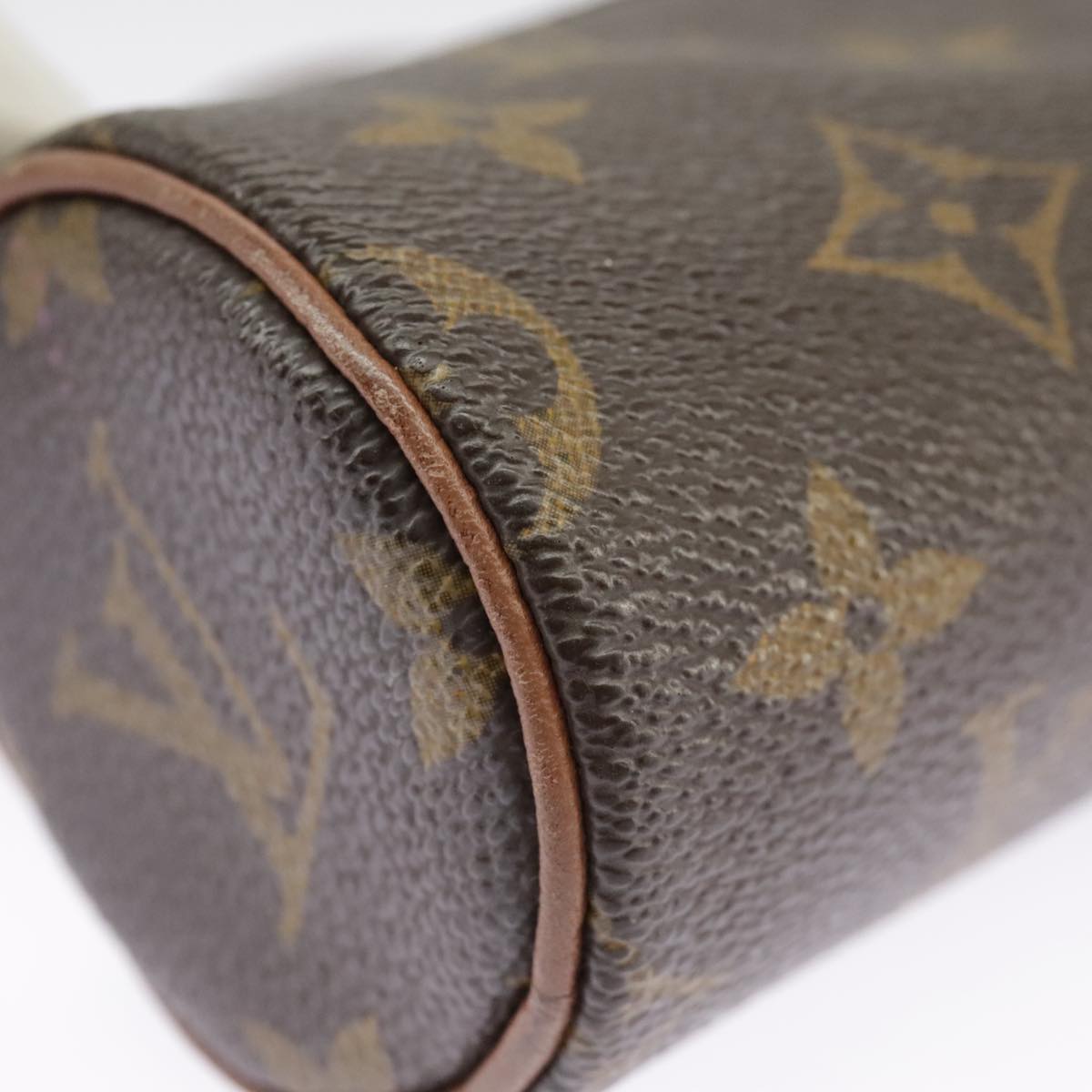 LOUIS VUITTON Monogram Papillon Pouch LV Auth 99943