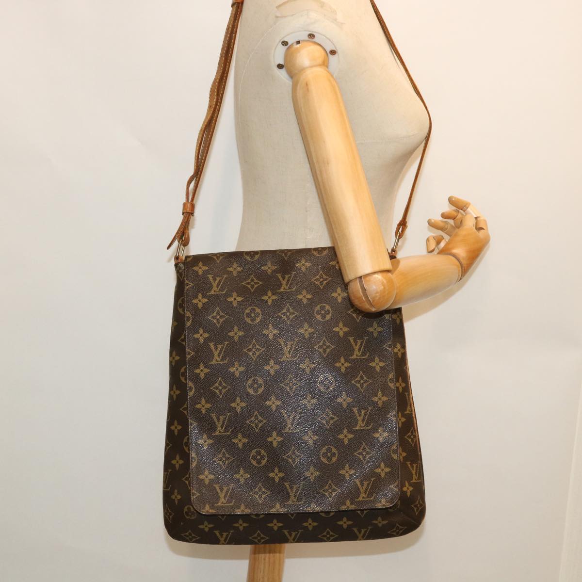 LOUIS VUITTON Monogram Musette Shoulder Bag M51256 LV Auth ac2217