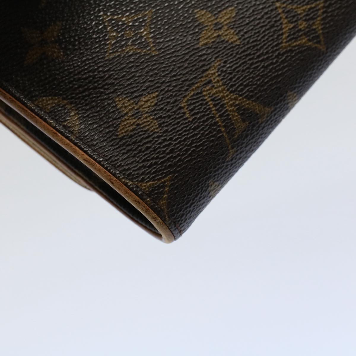 LOUIS VUITTON Monogram Pochette Twin GM Shoulder Bag M51852 LV Auth ac2262